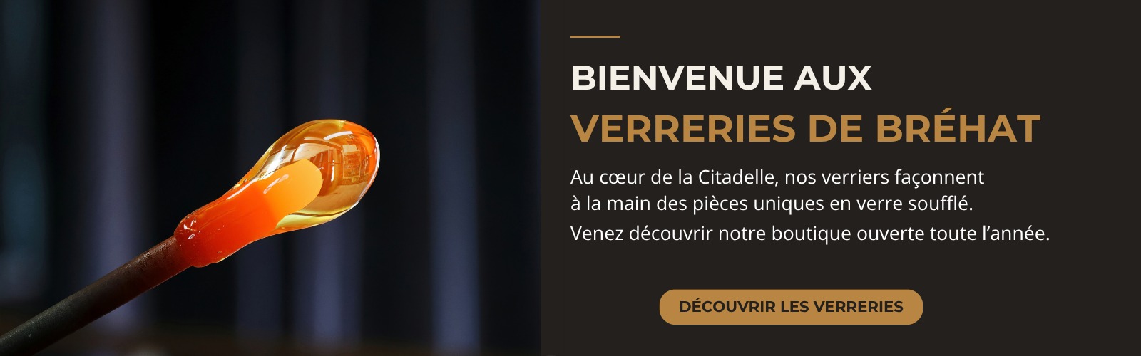 Verre incandescent travaillé à la canne dans l'atelier